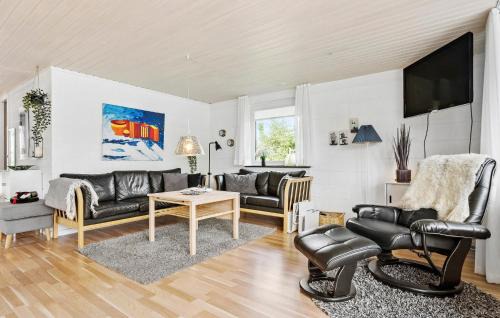 Sønder Nissum House | 3 Bedroom Cozy Home In Ulfborg
