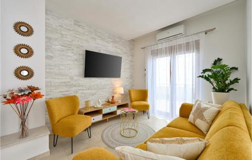 Vinica House | 3 Bedroom Cozy Home In Vinica