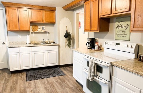 Roosevelt Apartment | 3 Bedroom Hideaway near NDSU and Downtown Fargo