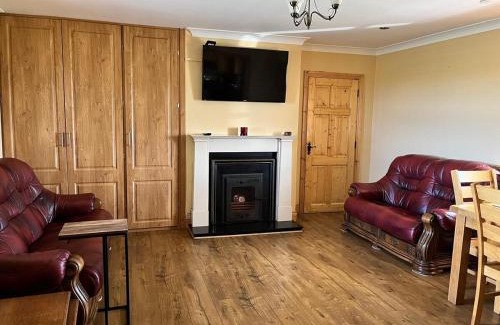 Shanavooneen House | 3 bedroom Home in Miltown Malbay