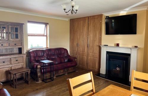 Shanavooneen House | 3 bedroom Home in Miltown Malbay