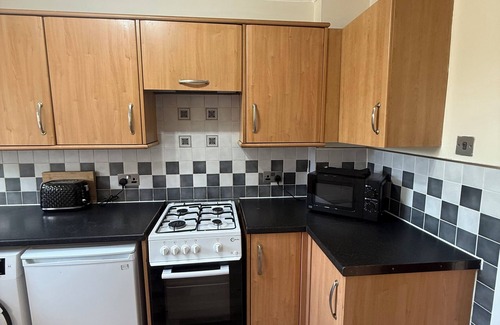 Kirkcaldy House | 3 bedroom home Kirkcaldy