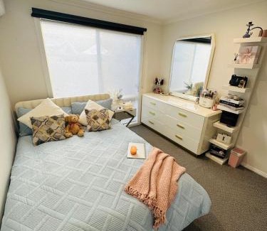 Hampton Park House | 3 bedroom House in Hampton Park