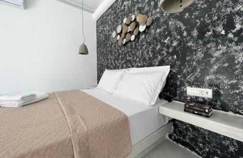 Perissa Apartment | 3 Bedroom House included free car rental