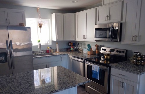 Falls of Rough House | 3-bedroom house in charming Falls of Rough with WiFi, AC