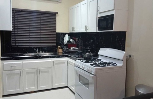 Moore Town Villa | 3-bedroom in lovely Amity Hall with WiFi, AC, Private Bathrooms, Best View