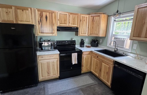 Winthrop House | 3 bedroom lake house in Winthrop me