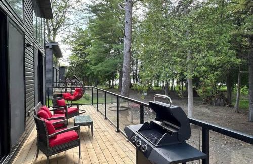 Lakefield House | 3-bedroom Lakefront Villa #3