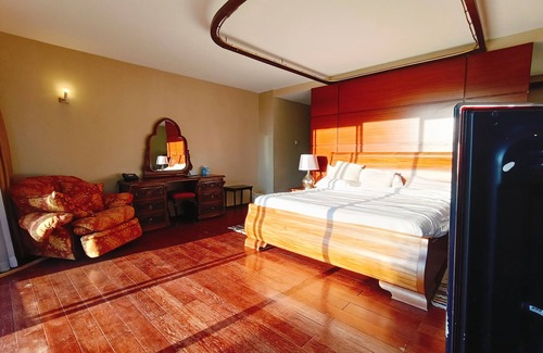 Naivasha Cabin | 3 Bedroom Luxury Lodge in Naivasha with Golf Club & Scenic Views