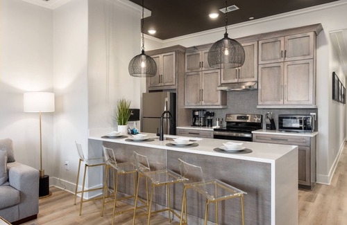 Helena Condo | 3 Bedroom, Main Level