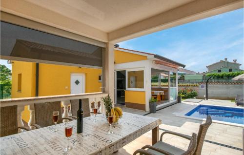 Kapelica House | 3 Bedroom Stunning Home In Labin