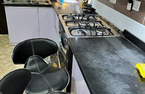 Ado House | 3 BedRoom TownHouse with 24hrs Electricity WIFI & Security in Asokoro