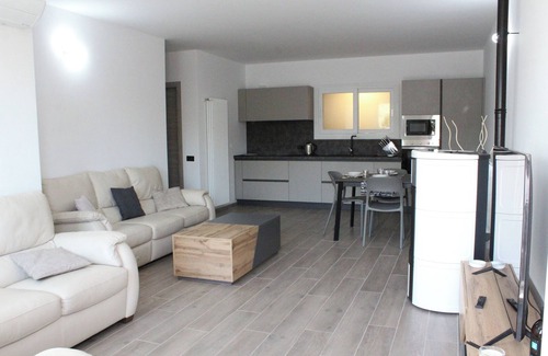 Costa dʼOneglia Villa | 3 Bedroom Villa in Liguria