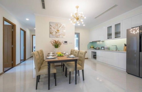 Hang Xanh Apartment | 3 Bedroom Apartment Suites Vinhomes Central Parkn