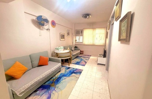 Yau Ma Tei Apartment | 3 Bedrooms apartment beside metro fit for big group /family near Temple Street