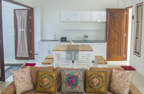 Senggigi Villa | 3 bedrooms villa for rent