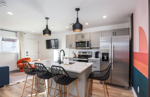 Hillsboro West End Apartment | 3 Beds Condo WALK to Hillsboro Village, Belmont