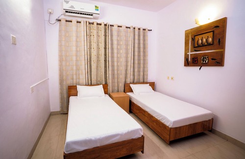 Navi Mumbai House | 3 BHK apartment, Sea Facing with Kitchen and living.
