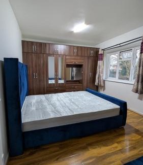 Bramcote House | 3 BHK at 216 Wingman near to Lidl