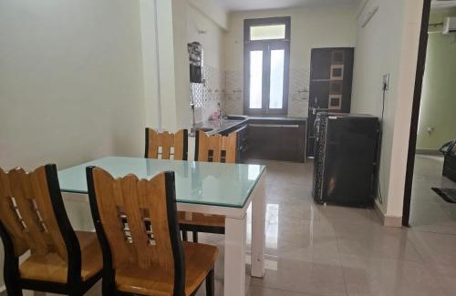 Alambagh Apartment | 3 BHK in Krishna Nagar Lucknow LKO 201L