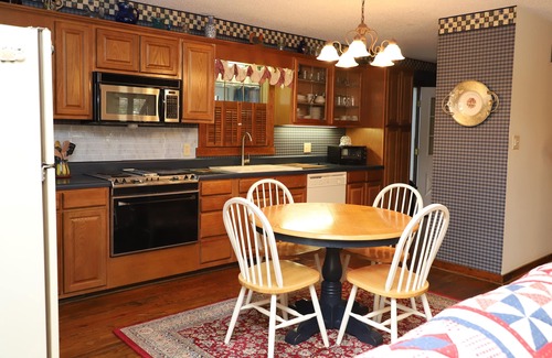 Glade Valley House | 3 BR Glade Valley Home close to Golf Courses and Blue Ridge Parkway!