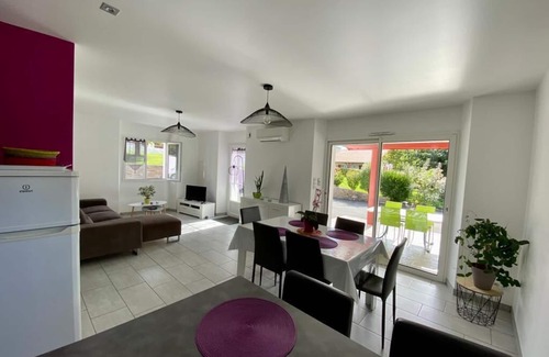 Hasparren Apartment | 3 * cottage between sea and mountains