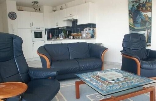 Le Pouldu Apartment | 3 * FEET IN THE WATER, FACING THE SEA, access to the Beach, F3 BRETAGNE SUD