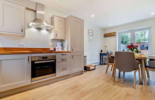Framlingham House | 3 Fore Street Mews - Three Bedroom House, Sleeps 4