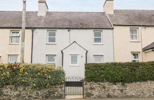 Llangaffo House | 3 Green Terrace