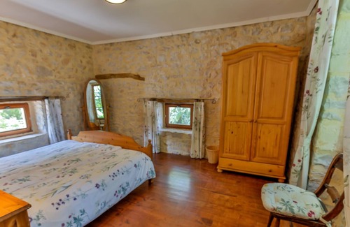 Degagnac House | 3 luxury holiday homes with swimming pool on a small estate in Dordogne / Lot