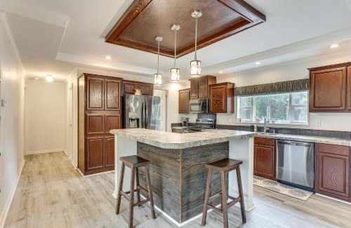 Woden House | 3 Mi to Dtwn Nacogdoches Quiet Country Home