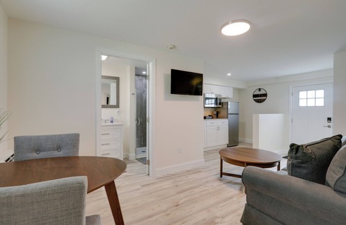 Wareham Apartment | 3 Mi to Main Street: Newly Renovated Wareham Apt!