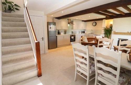 Pershore House | 3 Mount Pleasant
