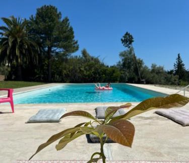 Le Plan-de-Grasse Apartment | 3 pièces au dernier étage dans bastide grassoise
