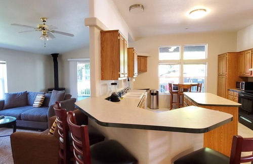 Forks Hotel | 3 Rivers Resort and Guide Service