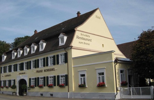Kenzingen Apartment | 3-room family apartment Emma - Scheidels Restaurant zum Kranz-Hotel