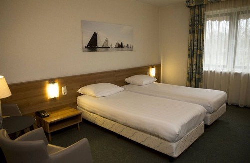 Heerenveen Hotel | 3 Serene Sanctuary close to Nature Reserves, Local Destinations & dining