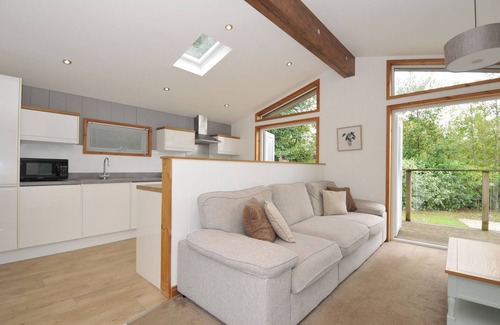 Dobwalls Cottage | 3 SOUTHERN PLACE, pet friendly, character holiday cottage in Dobwalls