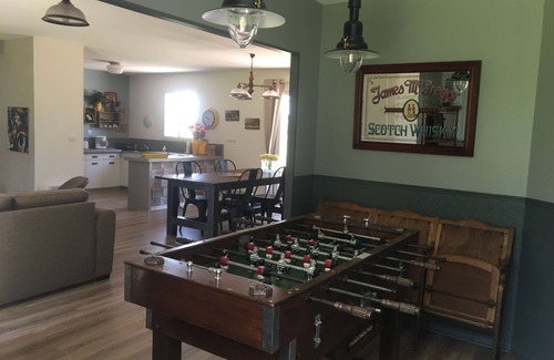 Manou House | 3 star cottage with petanque and table football on the edge of the forest