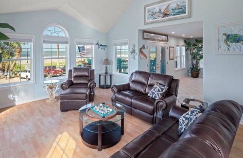 Port O Connor House | 3-story private home with beach front view and access.
