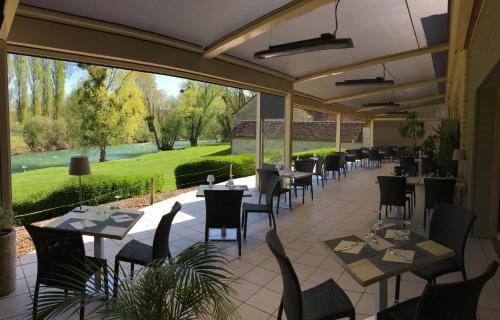 Bourguignons Hotel | 30 m² Hotel ∙ 4 guests
