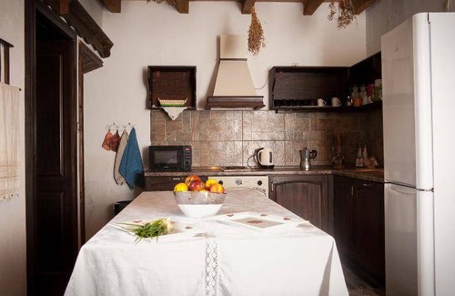 Veliki Preslav Bed & Breakfast | 300 m² Bed and breakfast ∙ 6 bedrooms ∙ 16 guests
