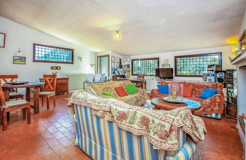 Tocco da Casauria House | 300 m² House ∙ 5 bedrooms ∙ 11 guests