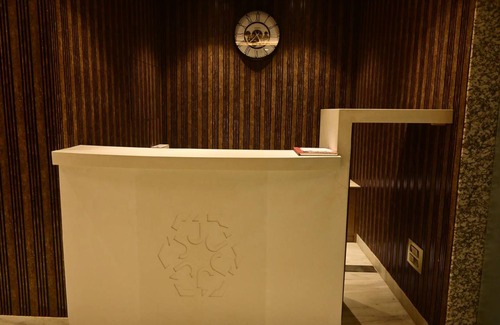 Allahabad Hotel | 300 m² Hotel ∙ 4 guests