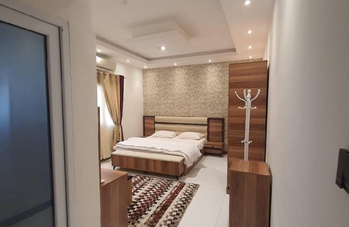 Al Khuwair House | 300 m² House ∙ 3 bedrooms ∙ 12 guests