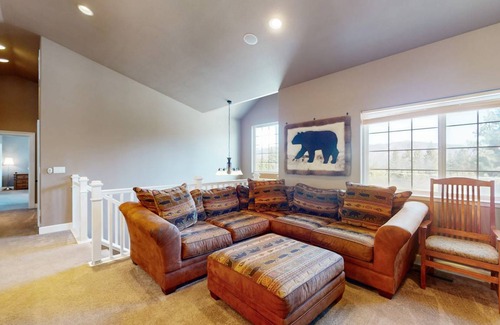 Mountain View Estates House | 300 m² House ∙ 4 bedrooms ∙ 8 guests