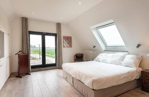 Watervliet House | 300 m² House ∙ 3 bedrooms ∙ 8 guests