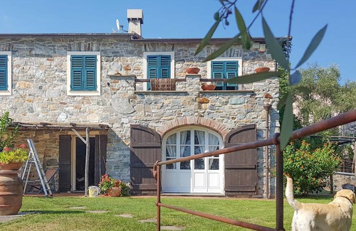 San Salvatore House | 300 m² House ∙ 3 bedrooms ∙ 10 guests