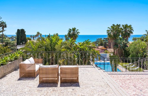 Fontane Bianche Villa | 300 m² Villa ∙ 5 bedrooms ∙ 10 guests