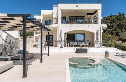 Polemarchi Villa | 300 m² Villa ∙ 4 bedrooms ∙ 8 guests